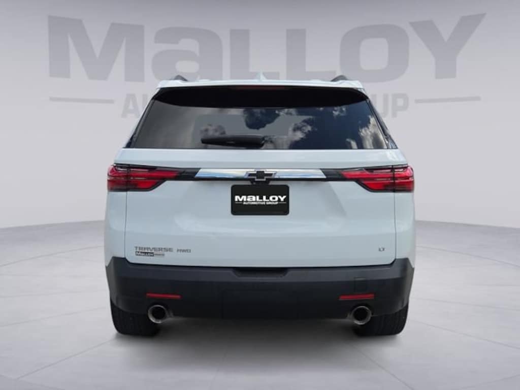 Used 2023 Chevrolet Traverse LT Leather SUV