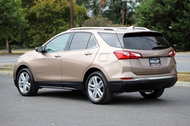 2018 Chevrolet Equinox Premier photo 2