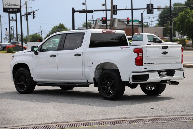 2025 Chevrolet Silverado 1500 Custom photo 2