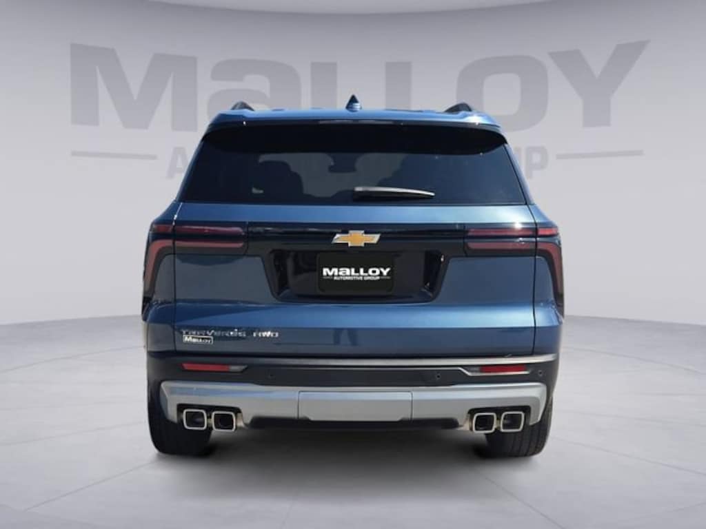 Used 2026 Chevrolet Traverse LT SUV