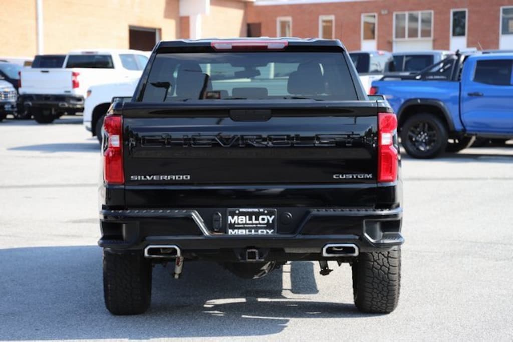 Used 2021 Chevrolet Silverado 1500 Custom Trail Boss Truck Crew Cab