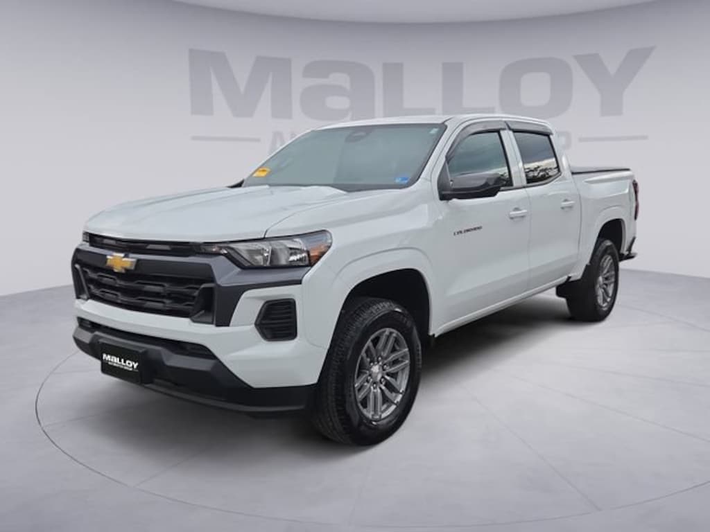 Used 2025 Chevrolet Colorado WT/LT Truck Crew Cab