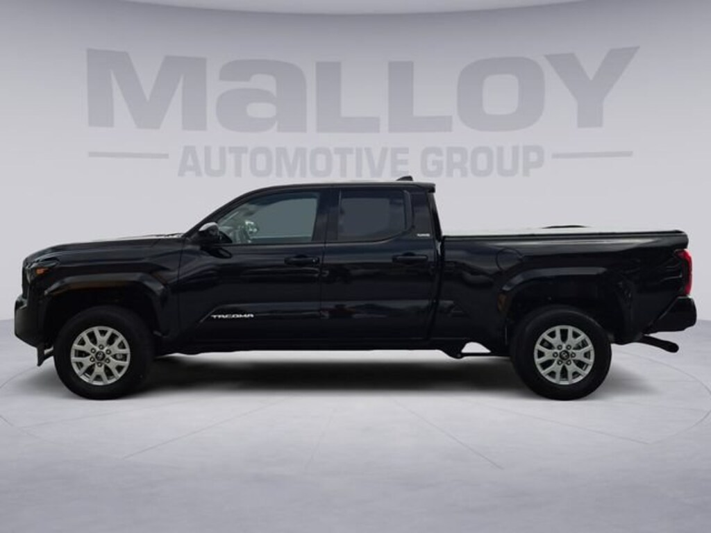 Used 2025 Toyota Tacoma 4WD SR Truck Double Cab
