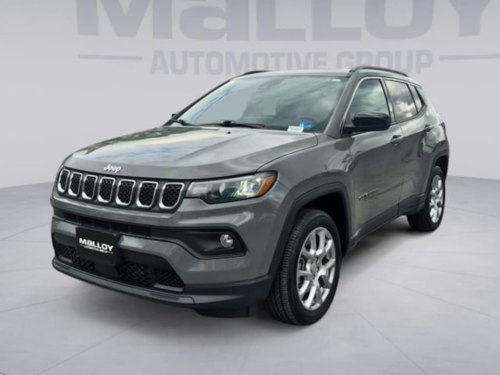 Used 2024 Jeep Compass Latitude Lux SUV
