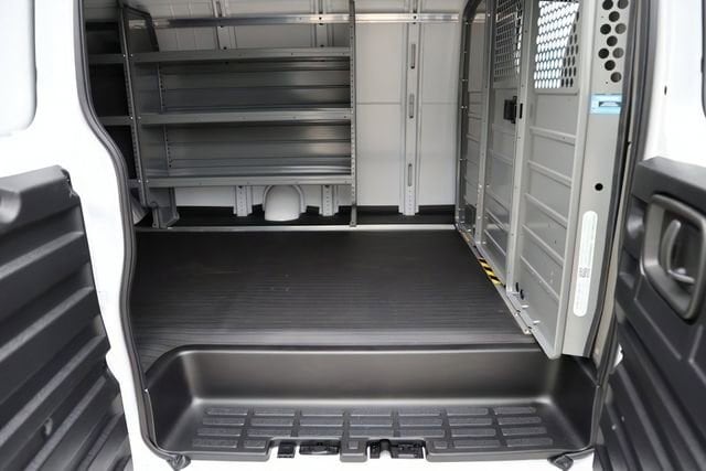 2025 Chevrolet Express Cargo Work Van - Photo 27