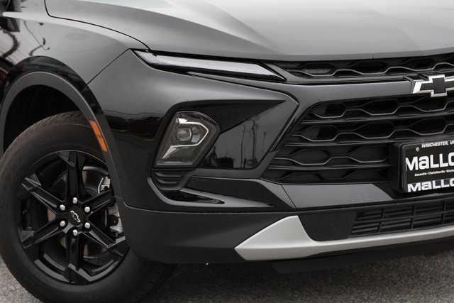 2025 Chevrolet Blazer 2LT photo 4