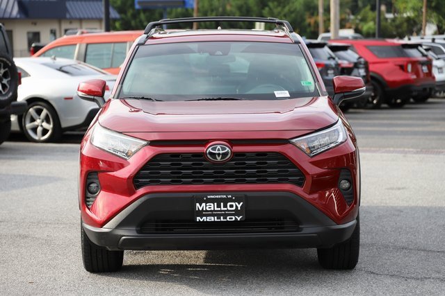 2021 Toyota RAV4 XLE Premium photo 4
