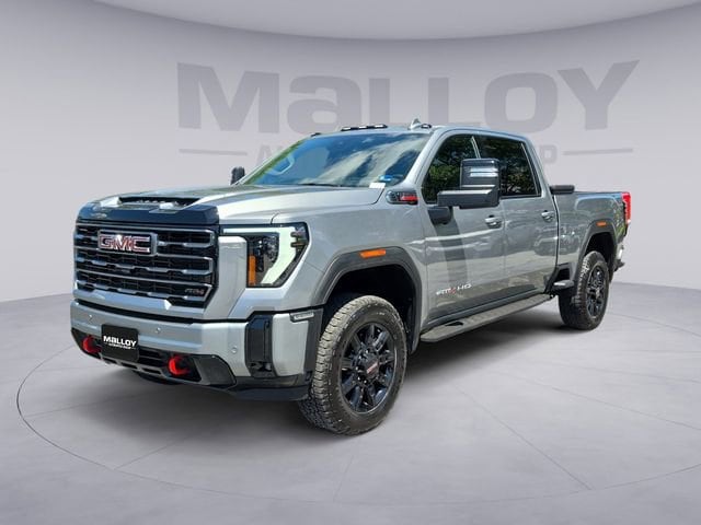 2025 GMC Sierra 4WD Crew Cab Standard Box AT4's photo