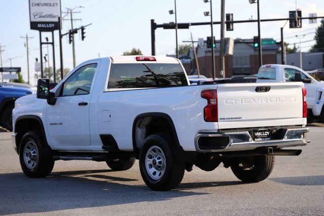 2022 Chevrolet Silverado 3500HD photo 2