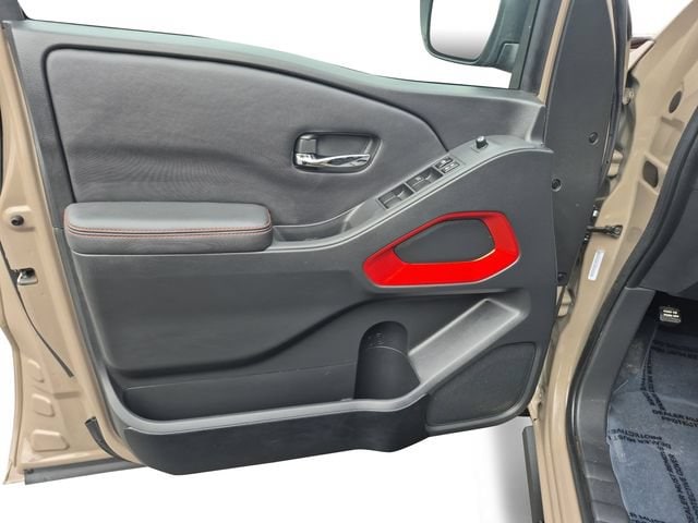 2024 Nissan Frontier PRO-4X - Photo 11