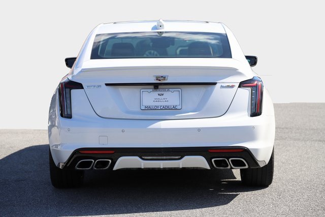 2025 Cadillac CT5 V photo 3