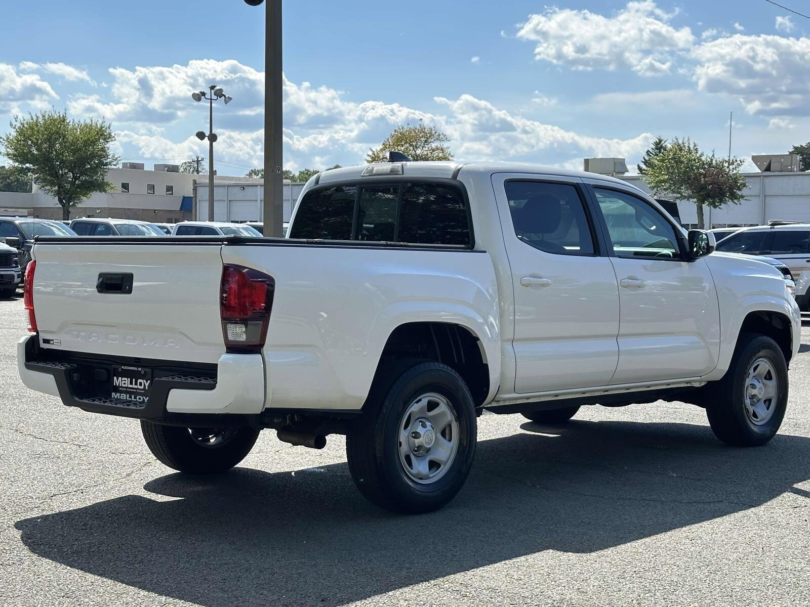 2022 Toyota Tacoma SR photo 4