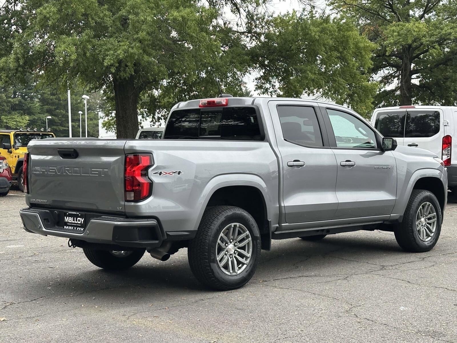 2023 Chevrolet Colorado LT photo 4