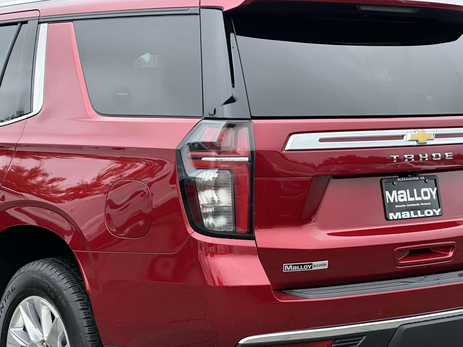 2024 Chevrolet Tahoe Premier photo 2