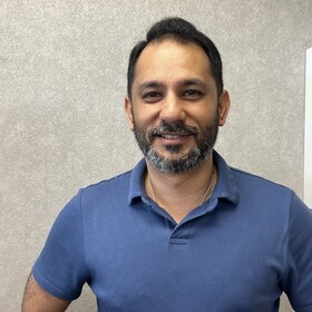 Staff member Azhar Khan from ID_9b02a698be60