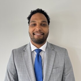 Staff member Daniel Miklaszewski from ID_5511a4