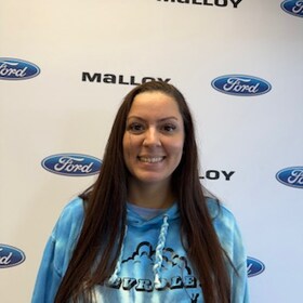 Staff member Alicia Owens from ID_628cbd