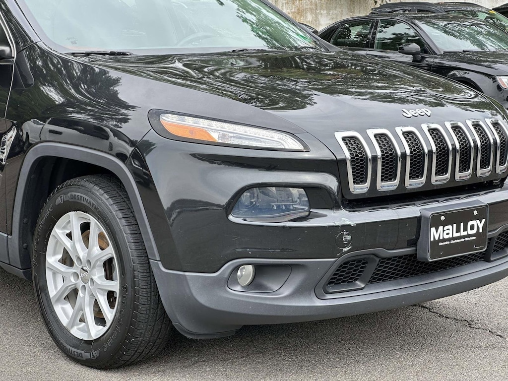 2015 Jeep Cherokee Latitude photo 4