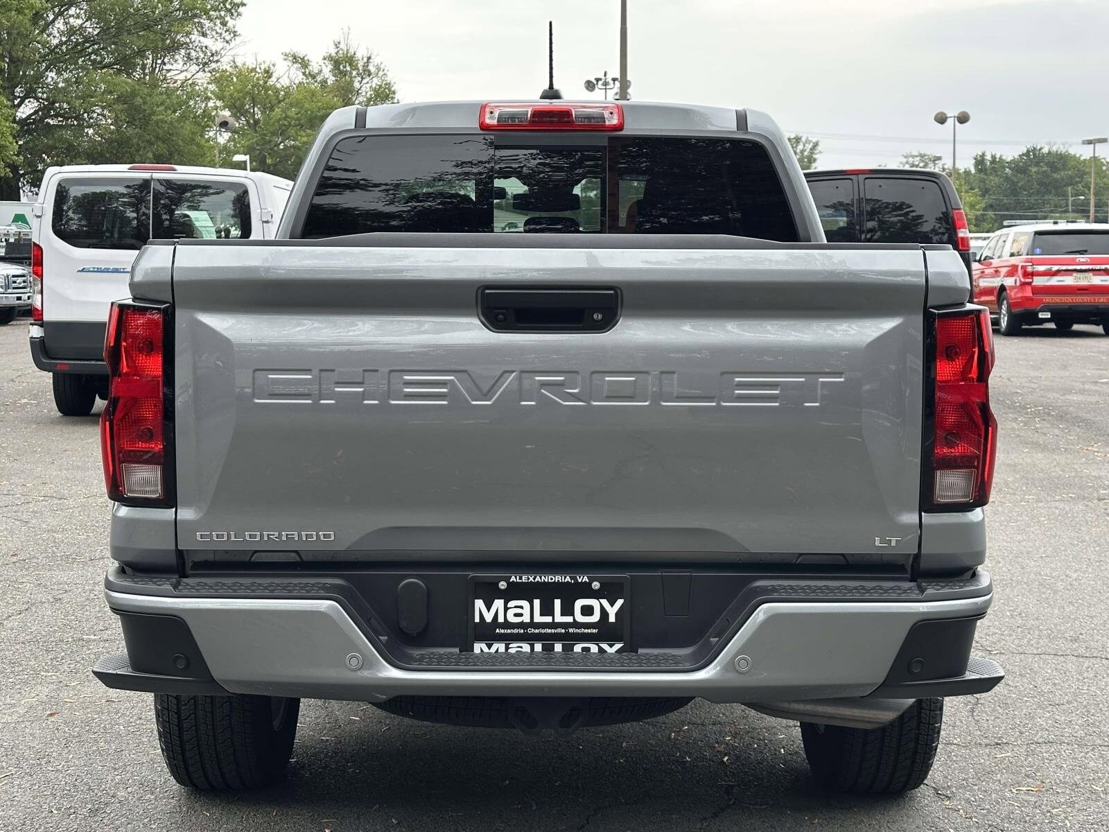2023 Chevrolet Colorado LT photo 3