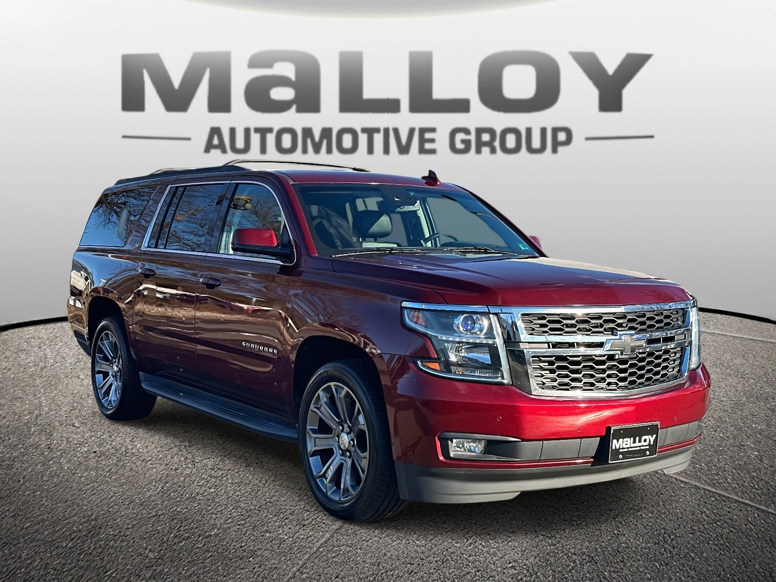 2016 Chevrolet Suburban LT's photo