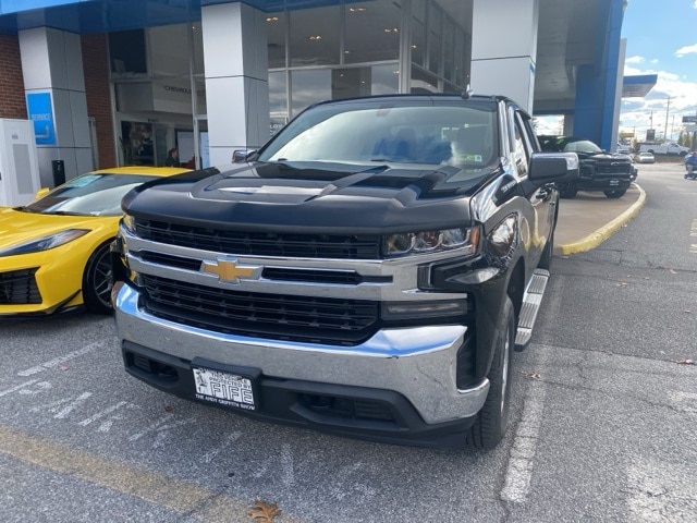2020 Chevrolet Silverado 1500 LT photo 4