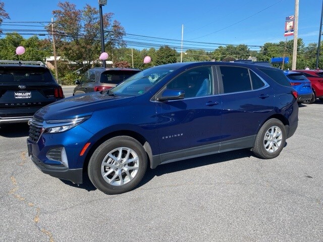 2022 Chevrolet Equinox LT photo 3