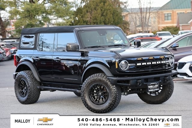2023 Ford Bronco 4-Door Base's photo