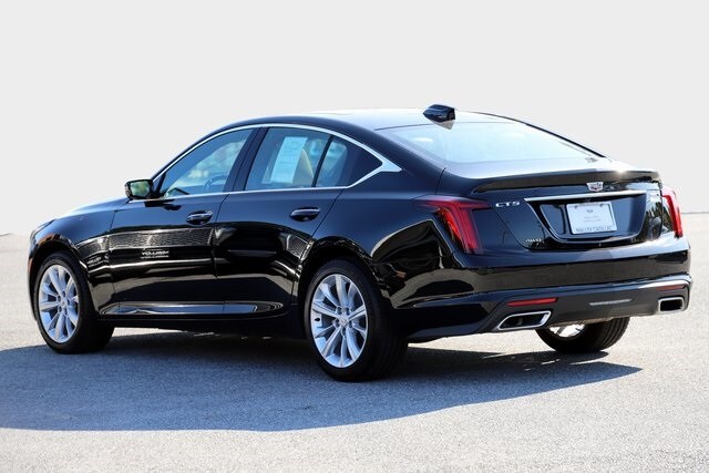 2025 Cadillac CT5 Premium Luxury photo 2