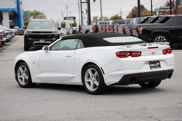 2019 Chevrolet Camaro Turbo photo 2