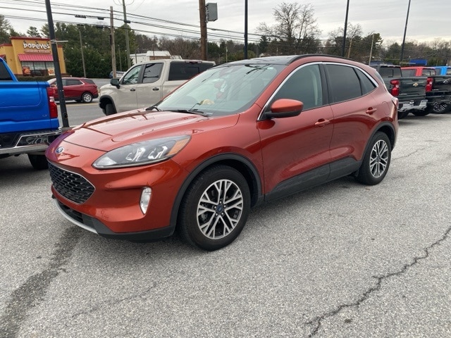 2020 Ford Escape SEL's photo