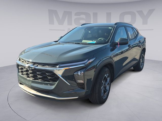 2025 Chevrolet Trax LT's photo