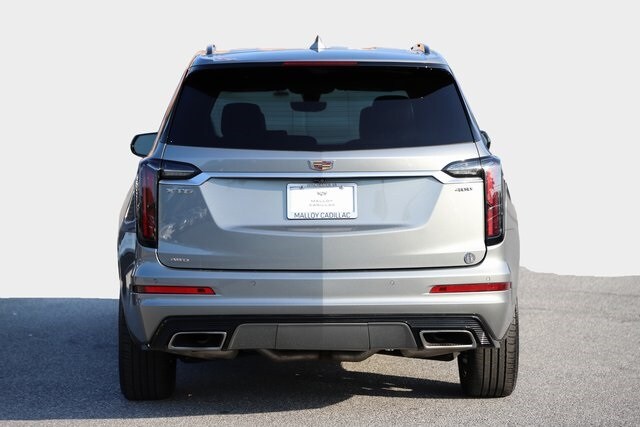 2023 Cadillac XT6 Sport photo 3
