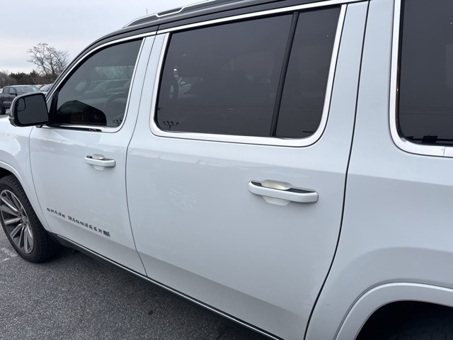 2023 Jeep Grand Wagoneer L Series II's photo