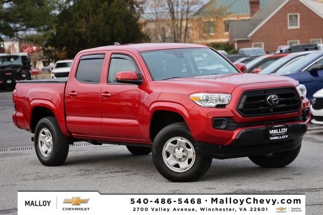 2023 Toyota Tacoma SR's photo