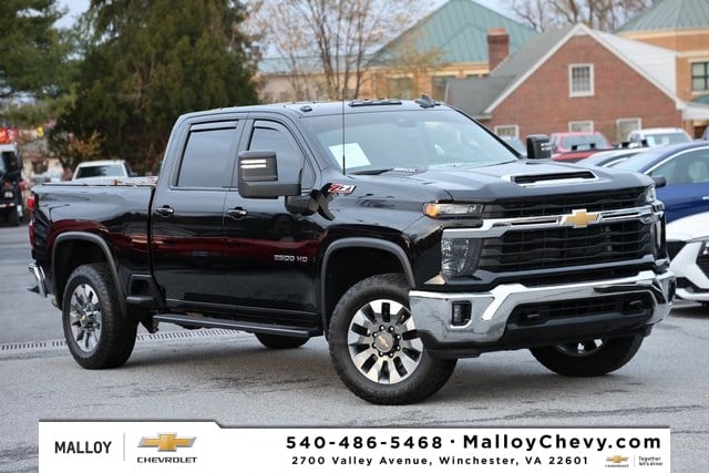 2025 Chevrolet Silverado 2500HD LT's photo