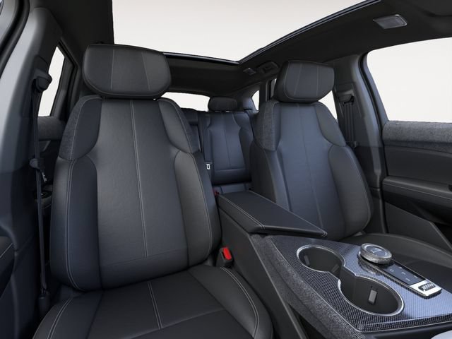 2027 Cadillac OPTIQ Luxury - Photo 16
