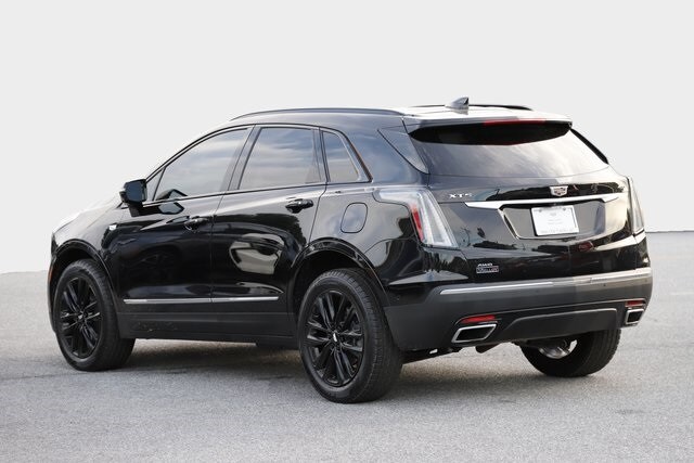 2021 Cadillac XT5 Sport photo 2