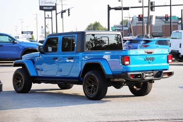2024 Jeep Gladiator Sport S photo 2