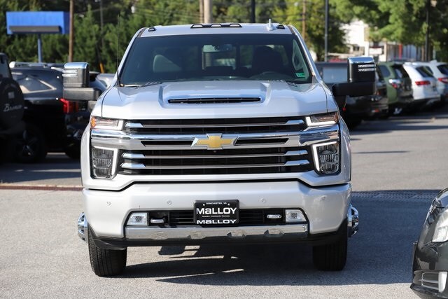2022 Chevrolet Silverado 3500HD High Country photo 4