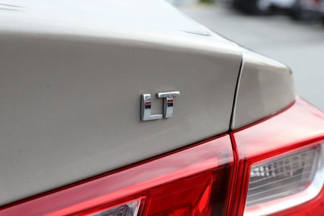 2023 Chevrolet Malibu 1LT photo 4