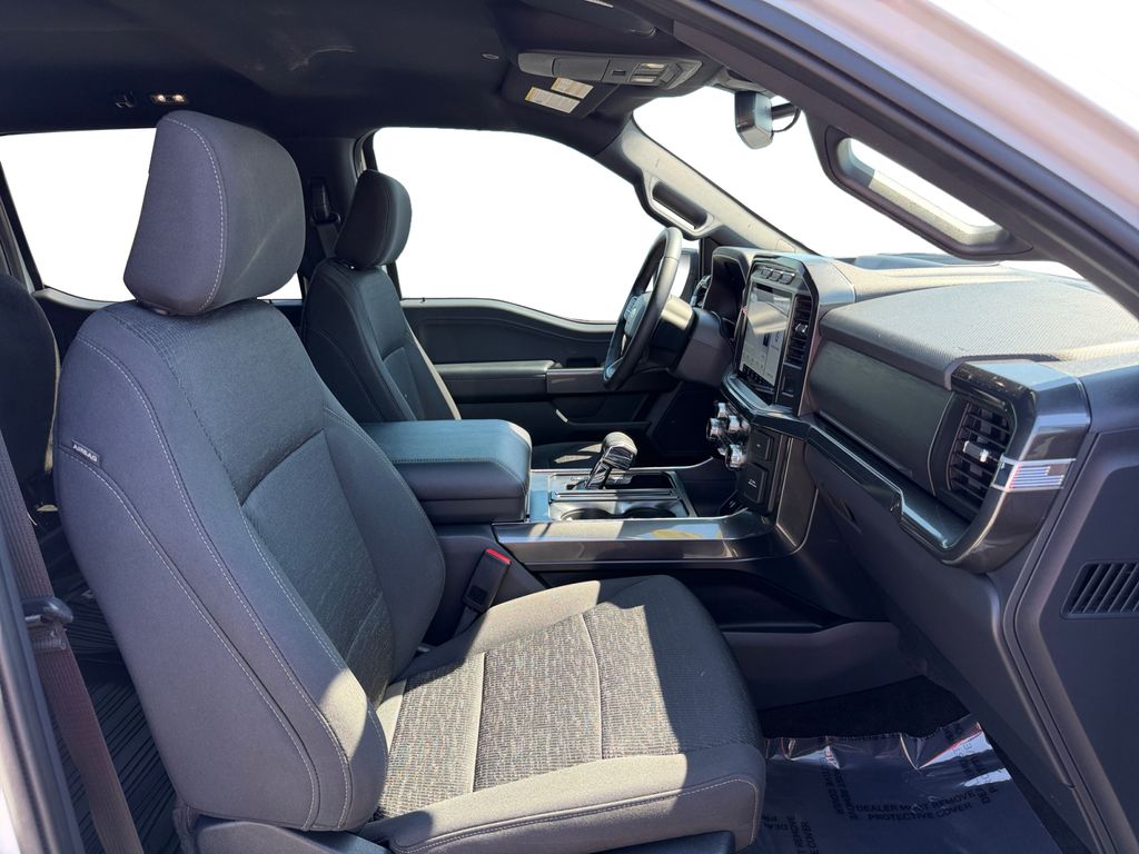 2022 Ford F-150 XLT - Photo 17