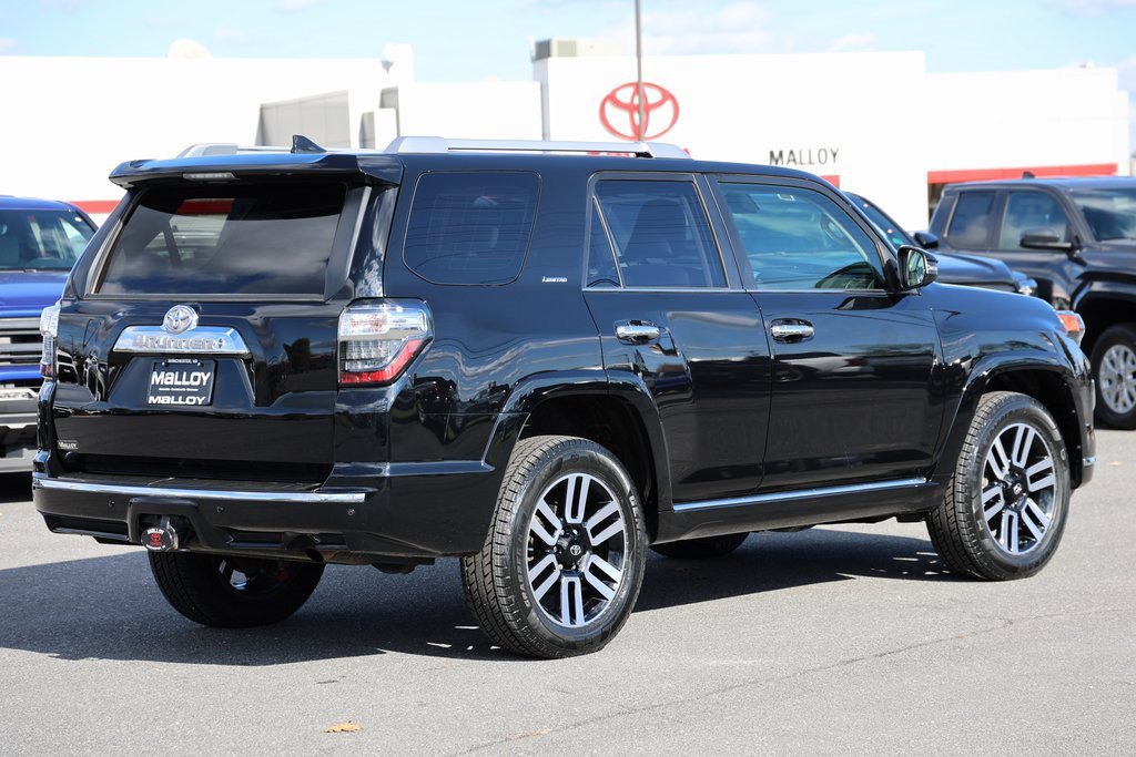 2023 Toyota 4Runner Limited photo 2