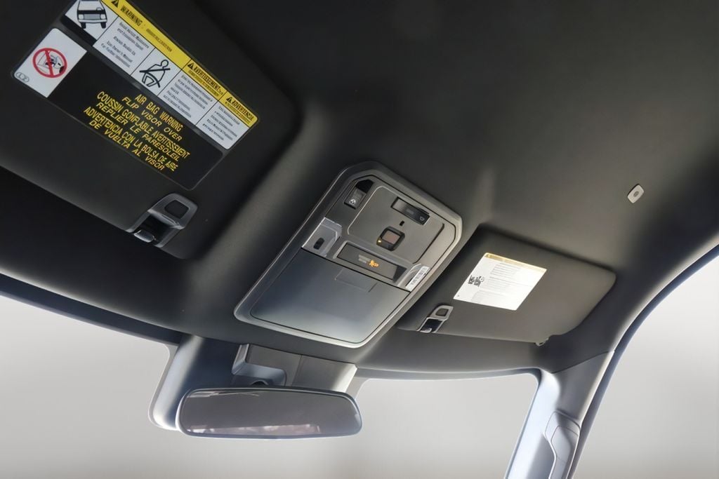 2025 Toyota Tundra SR5 - Photo 11