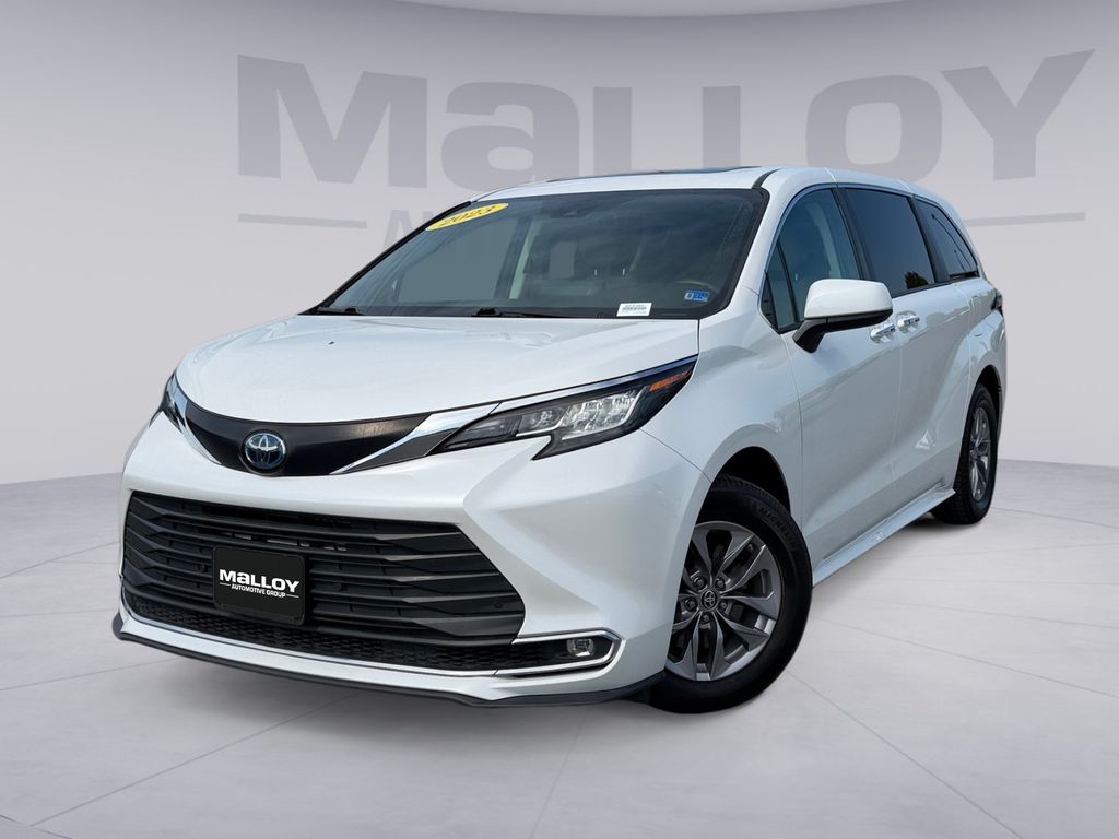 2023 Toyota Sienna