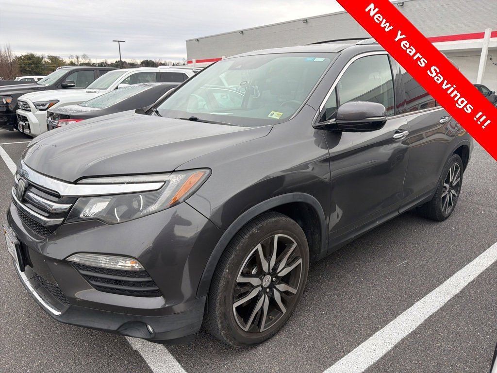2016 Honda Pilot Touring's photo