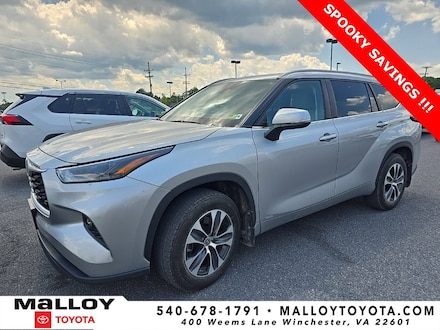 2024 Toyota Highlander Hybrid XLE SUV 2024 Toyota Highlander Hybrid XLE SUV