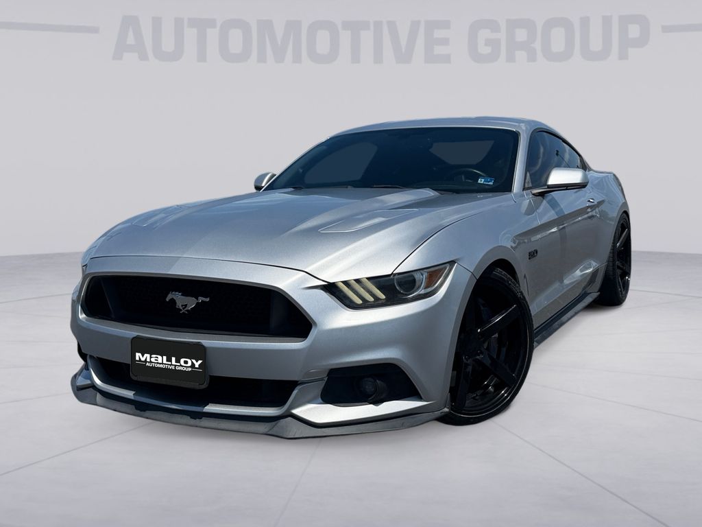 2015 Ford Mustang GT Coupe's photo