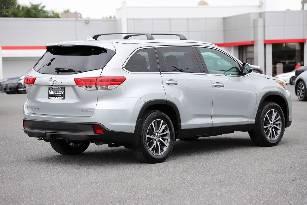 2019 Toyota Highlander XLE photo 3