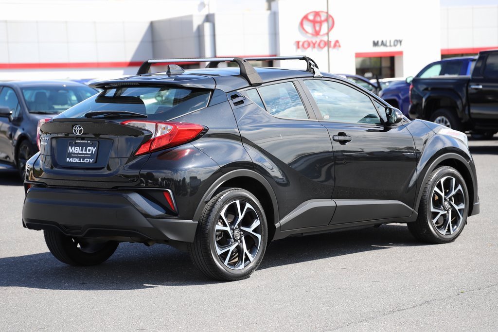 2019 Toyota C-HR XLE photo 4