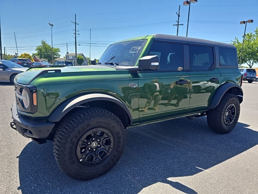 2024 Ford Bronco Wildtrak 4x4's photo